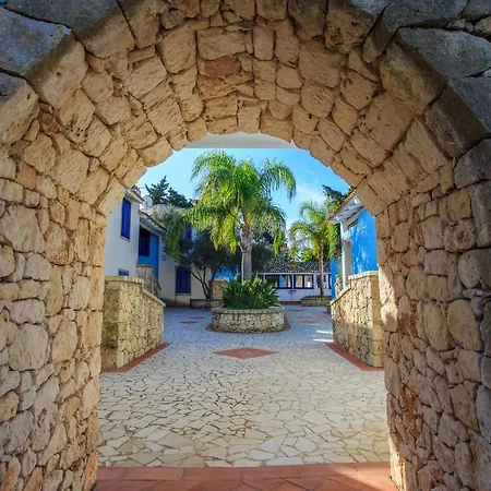מלון Borgo Marino Plemmirio 4*