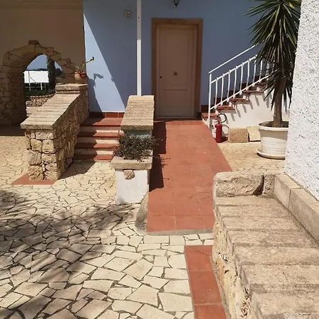 Borgo Marino Plemmirio מלון
