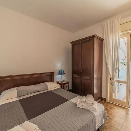Borgo Marino Plemmirio 4*