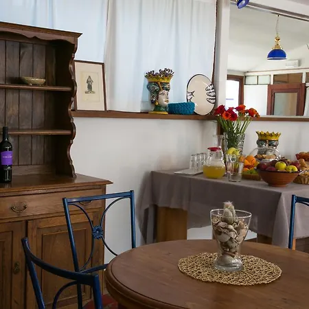מלון Borgo Marino Plemmirio 4*